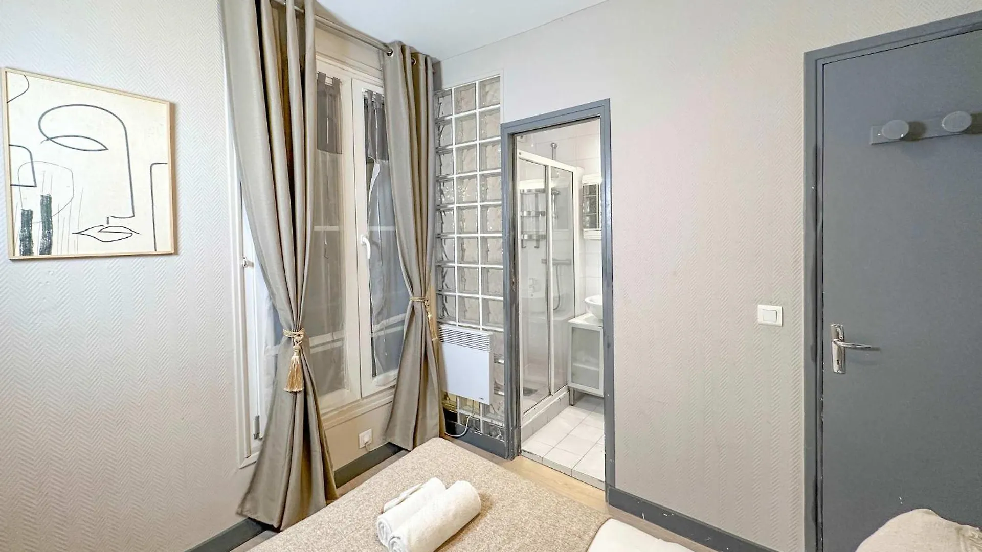 Outstanding Deal In Paris Apartment