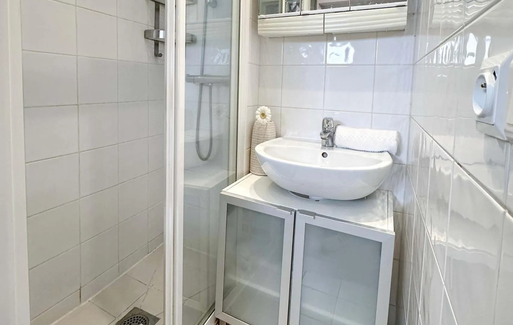 Outstanding Deal In Paris