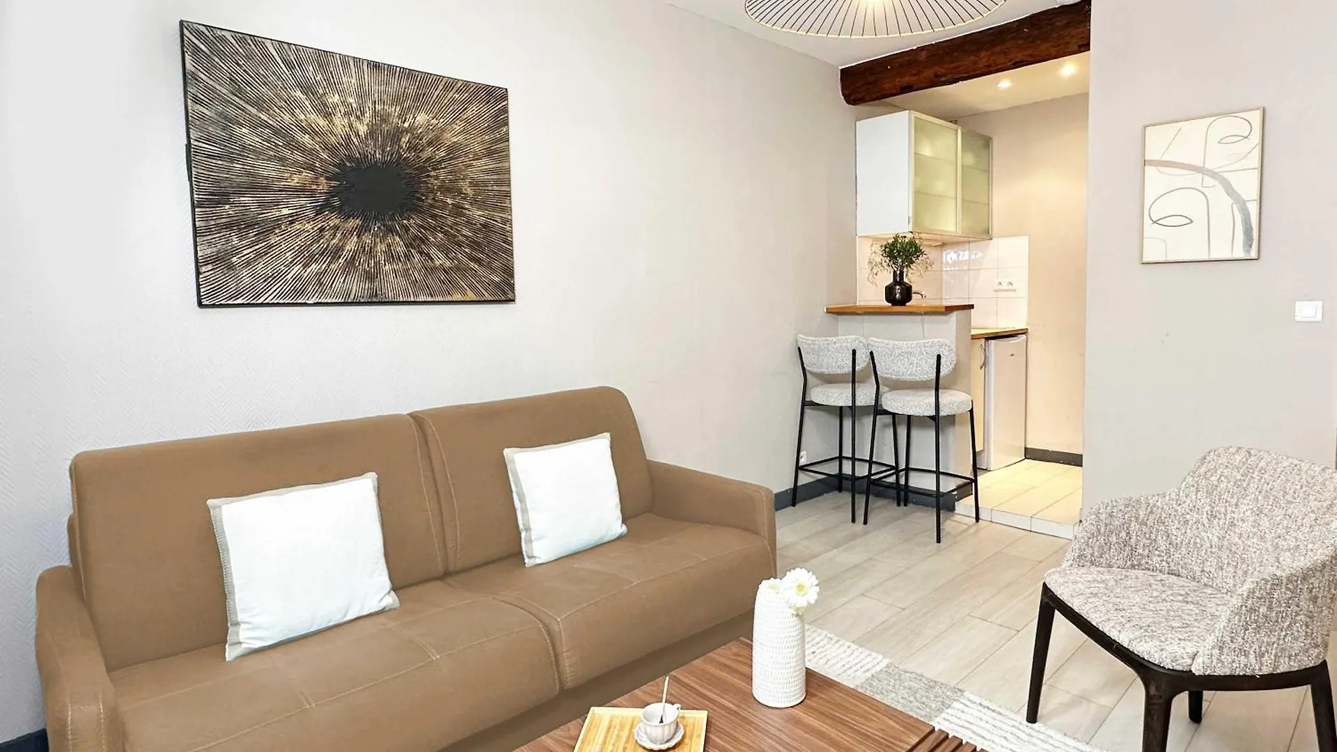 Apartment Outstanding Deal In Paris